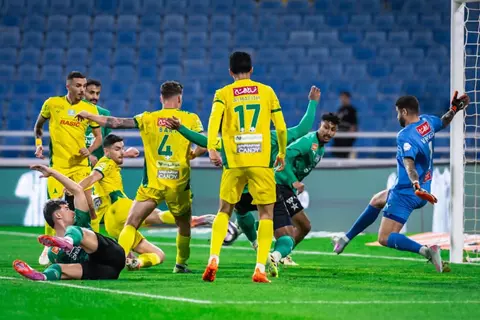 النجمة ينتزع تعادلاً في الوقت القاتل أمام الخليج بالدوري السعودي
